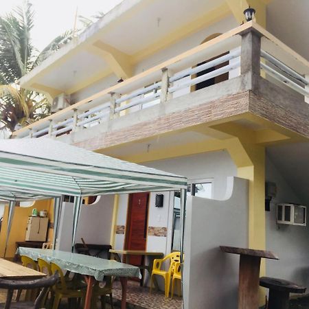 Dela Torre Beach Resort Baler Ngoại thất bức ảnh