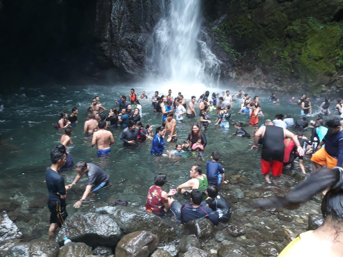Dela Torre Beach Resort Baler Ngoại thất bức ảnh